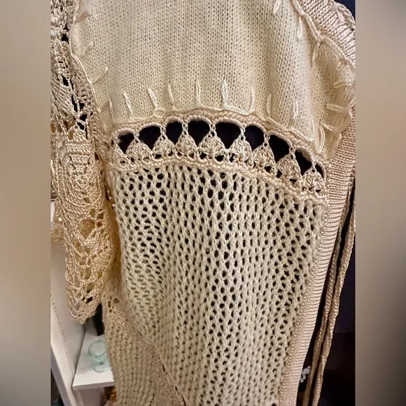 Storybook Knits Butter Yellow Open Weave Delicate Crochet Whimsical Oversized S - Picture 4 of 11